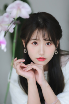 扒开女人内裤吃奶动态图